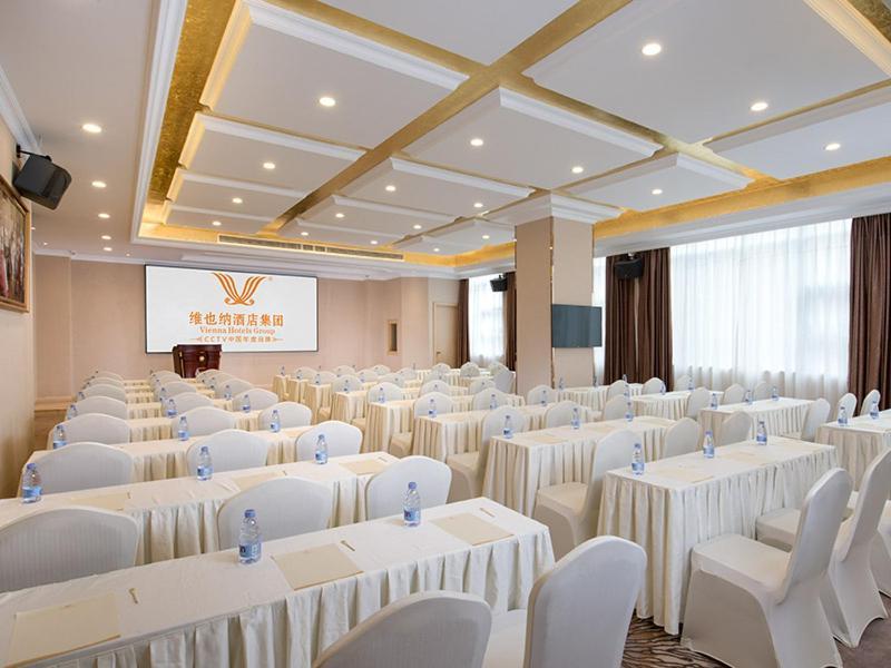 Vienna Hotel Guangzhou Baiyun Airport Экстерьер фото