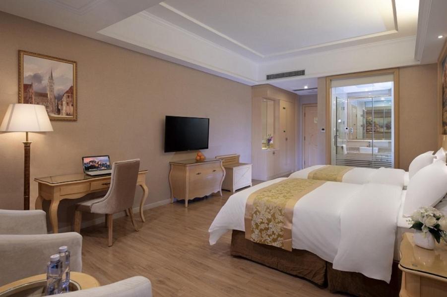 Vienna Hotel Guangzhou Baiyun Airport Экстерьер фото
