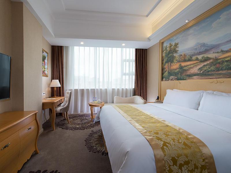 Vienna Hotel Guangzhou Baiyun Airport Экстерьер фото
